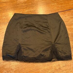 superdown Stretch Satin Mini w/ Lace